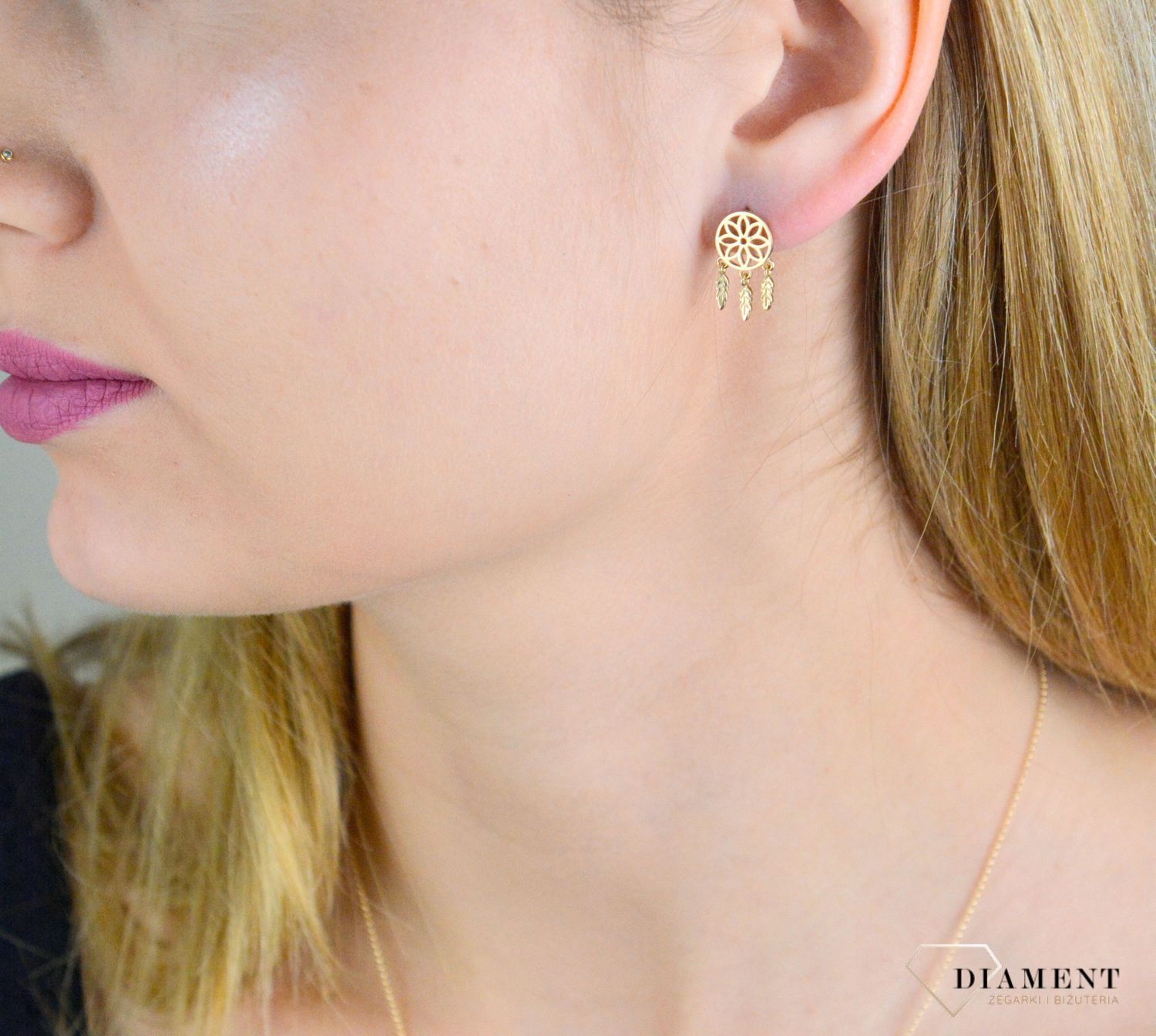 Złote kolczyki damskie 375 wkrętki kwiatki grawerowane KL 8014A 375.jpg